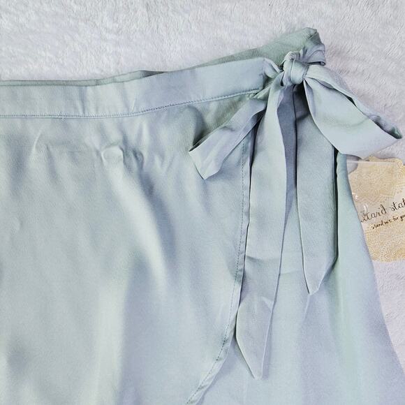 New Altar'd State Satin Wrap Mini Skirt Size Large Feminine Soft Blue Pastel - Picture 10 of 10